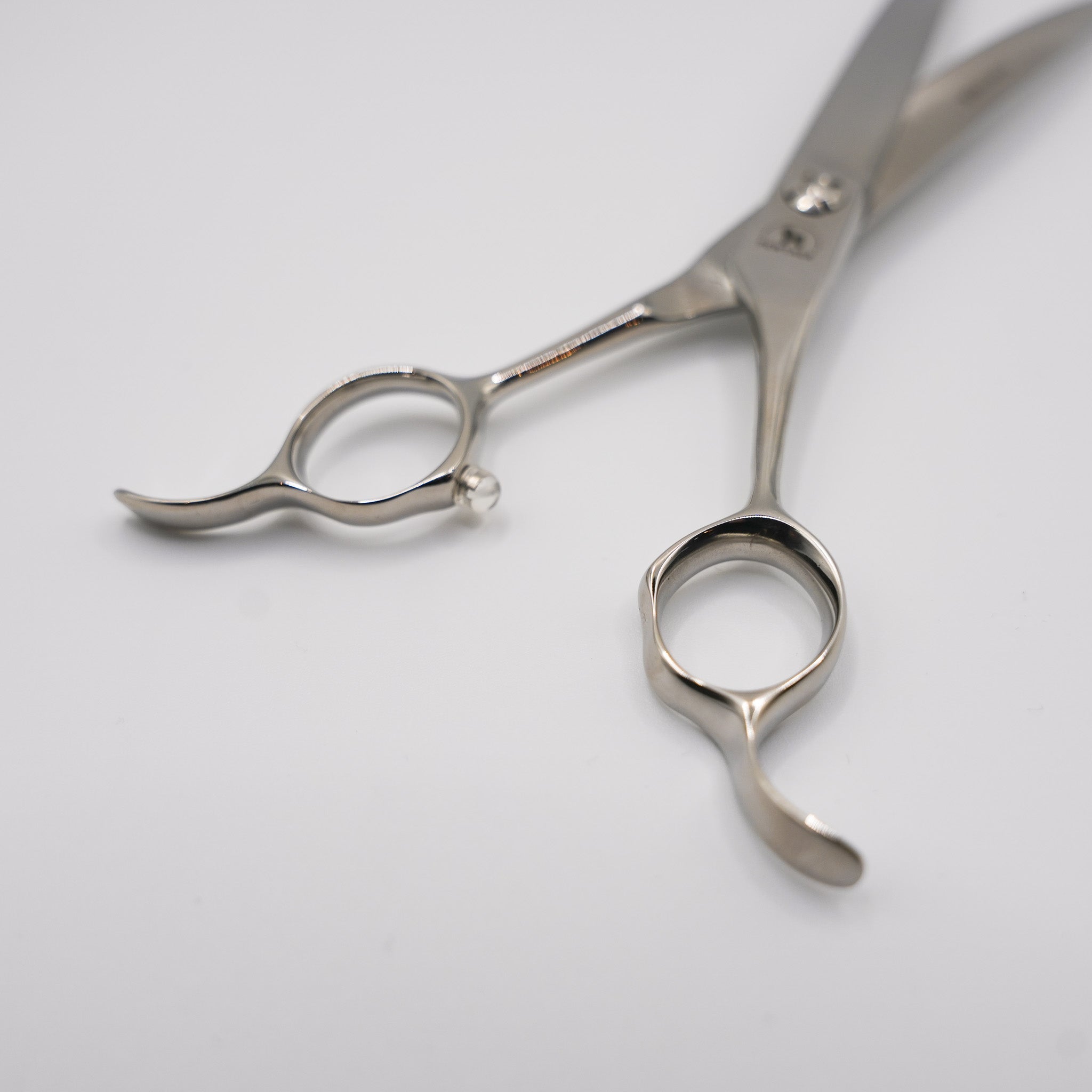 Pewtner Celestial Curves 7.5" - Pewtner Grooming Supplies