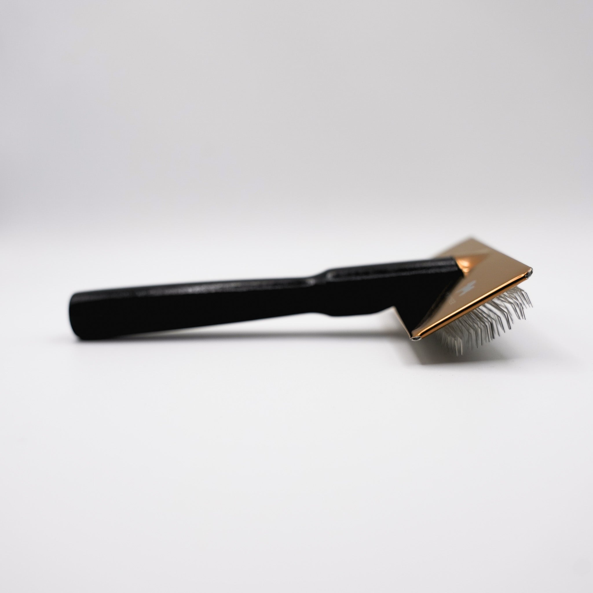 Pewtner Lustré Brush - Medium - Pewtner Grooming Supplies