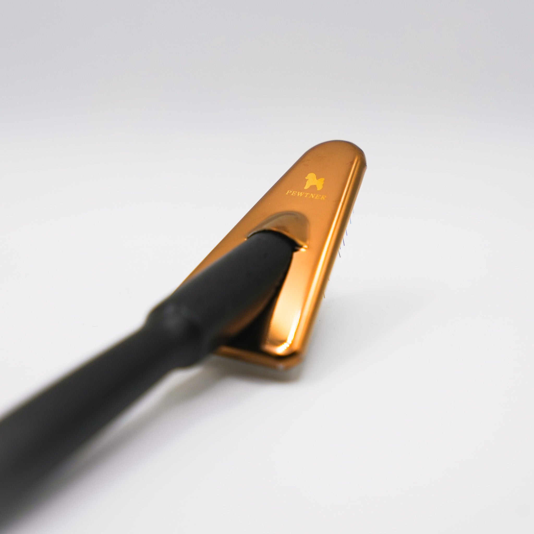 Pewtner Lustré Brush – Triangular - Pewtner Grooming Supplies