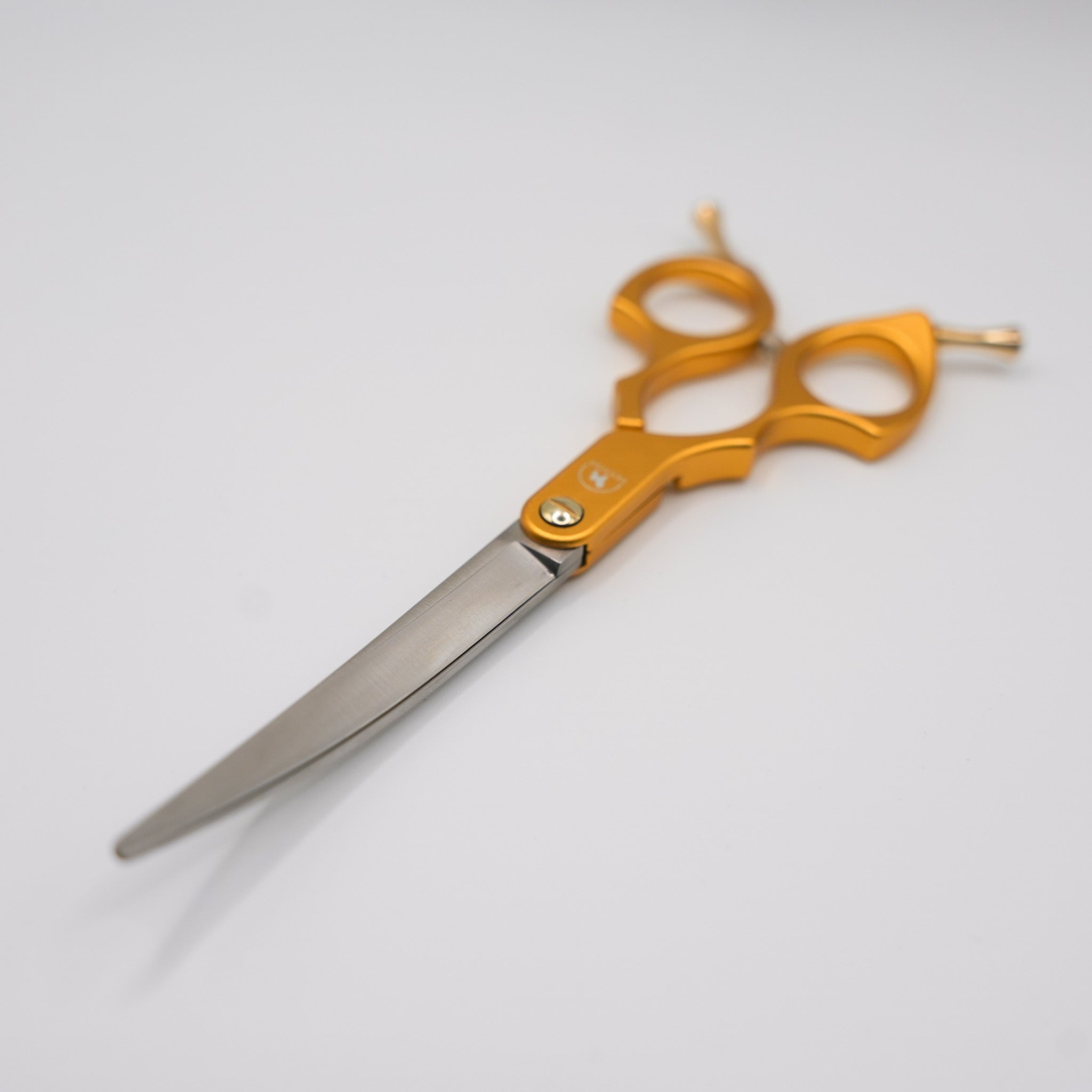 Pewtner SoraCurves 6.5" – Precision in Motion - Pewtner Grooming Supplies