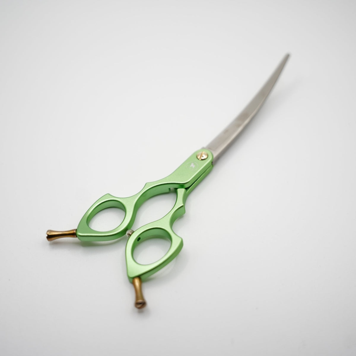 Pewtner SoraCurves 6.5" – Precision in Motion - Pewtner Grooming Supplies
