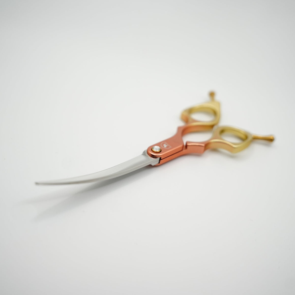 Pewtner SoraCurves 6.5" – Precision in Motion - Pewtner Grooming Supplies