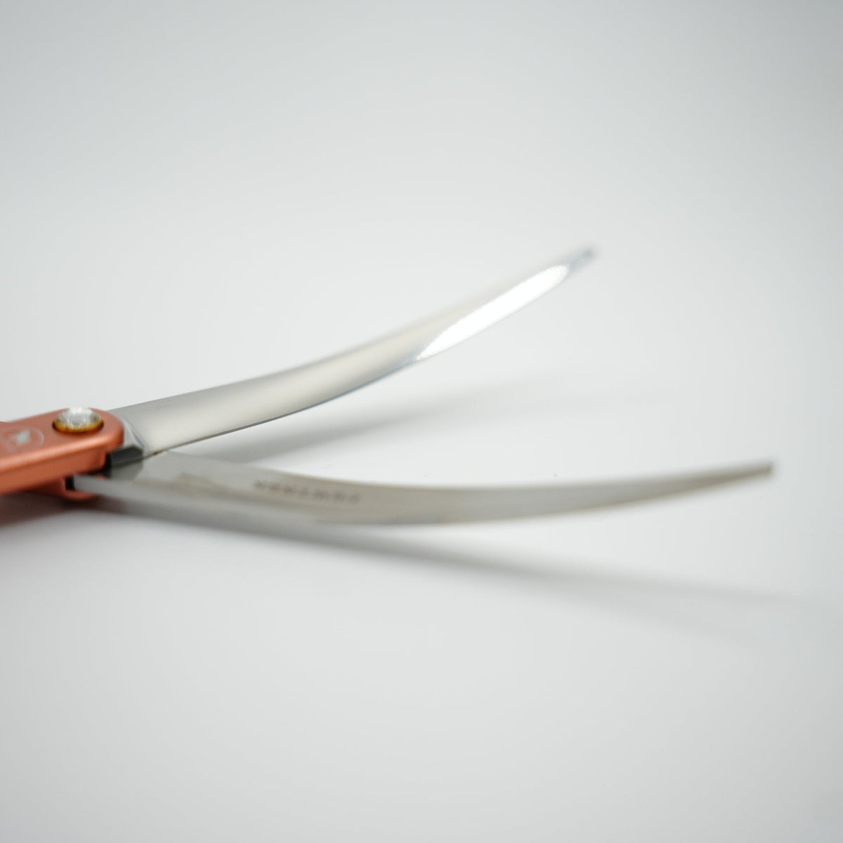 Pewtner SoraCurves 6.5" – Precision in Motion - Pewtner Grooming Supplies